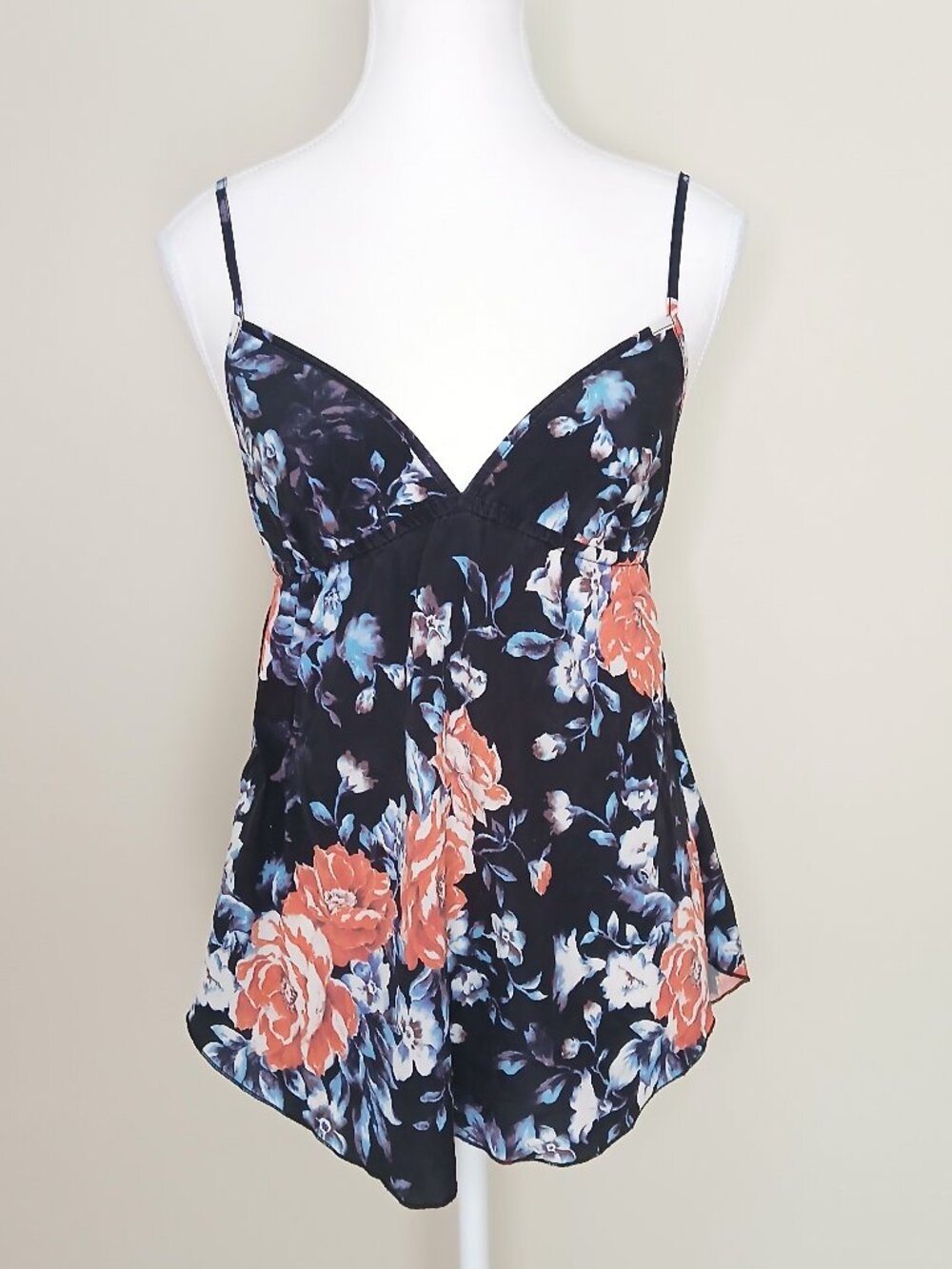Under Wilfred Stretch Silk Blend Floral Cami Size Medium - Picture 2 of 6